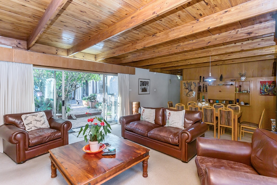 5 Bedroom Property for Sale in Table View Western Cape